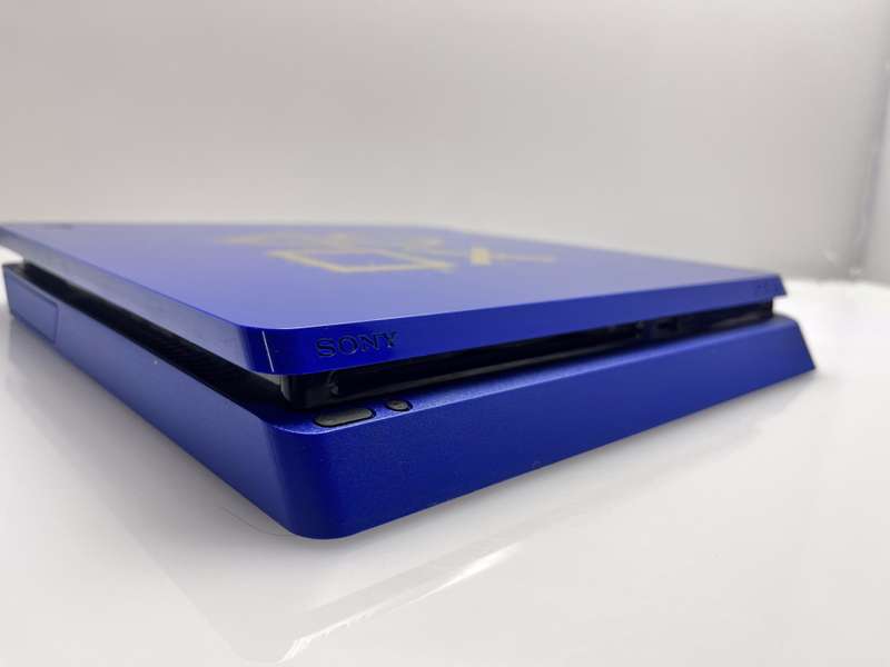 Sony Playstation 4 Blue 512GB + 2 Controllers + + Power Cable + HDMI Cable (3 Month Warranty)