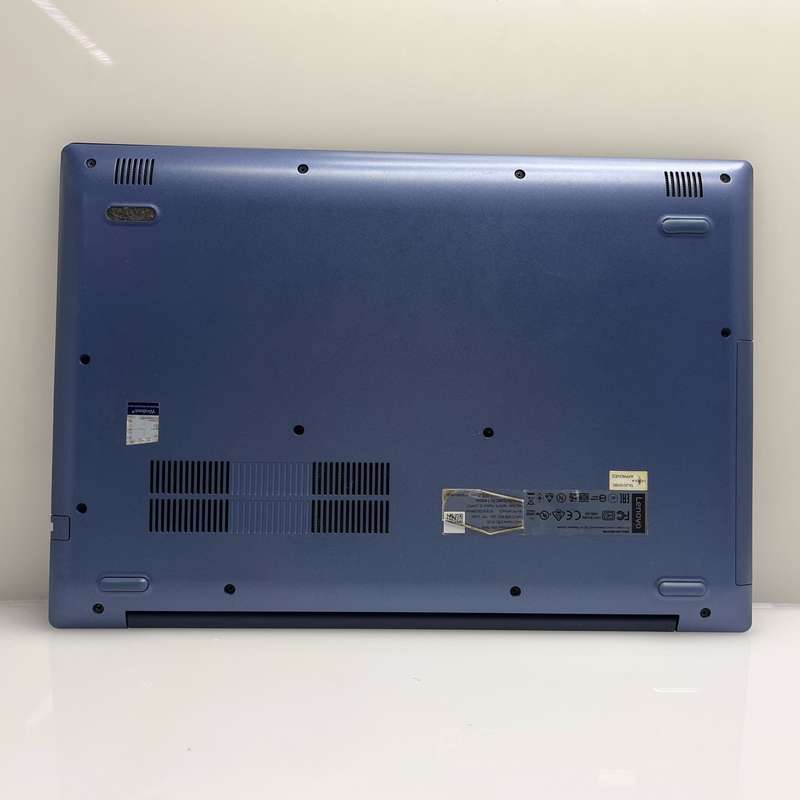 Lenovo IdeaPad 330-15IKB 4GB RAM 512GB HDD Blue (3 Month Warranty)