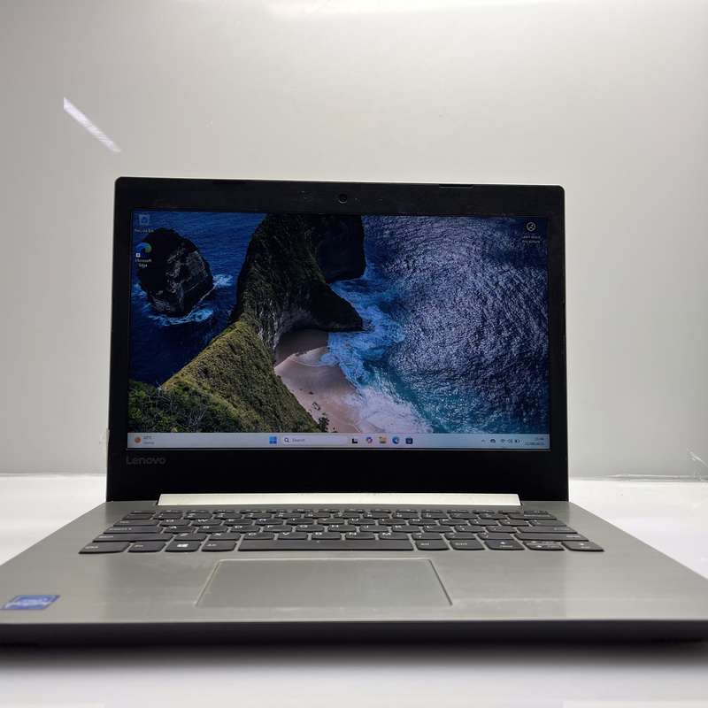 Lenovo 80SG "Celeron" 4GB RAM 512GB SSD (SATA) Silver