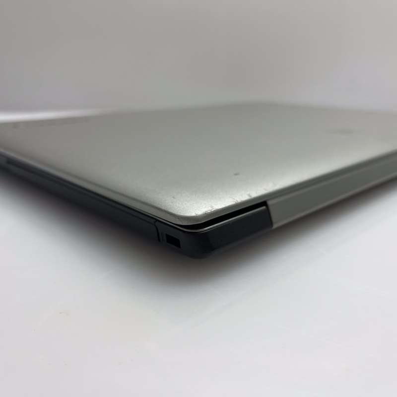 Lenovo 80SG "Celeron" 4GB RAM 512GB SSD (SATA) Silver