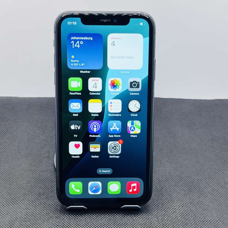 Apple iPhone 11 128GB Black (6 Month Warranty)