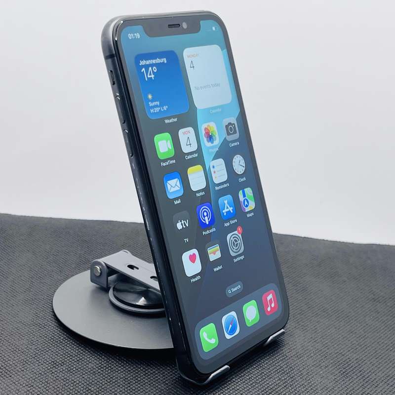 Apple iPhone 11 128GB Black (6 Month Warranty)
