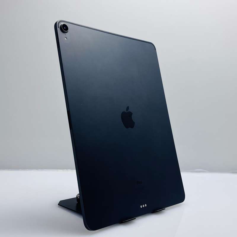 Apple iPad Pro 12.9 3rd Gen (Wifi Only) 64GB Space Grey - No Face ID And Screen Damage