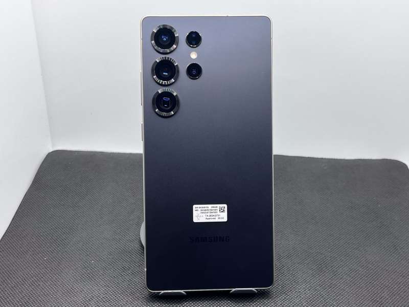 Samsung Galaxy S25 Ultra 256GB Dual Sim Titanium SilverBlue (10 Year Warranty) - Mint Condition