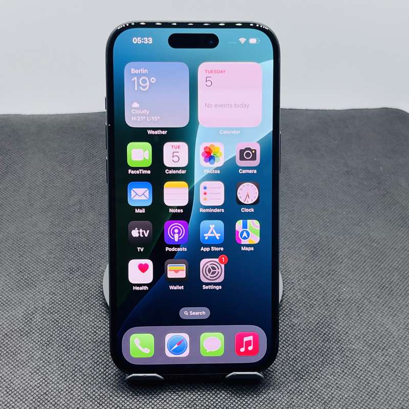 Apple iPhone 15 128GB Black (12 Month Warranty)