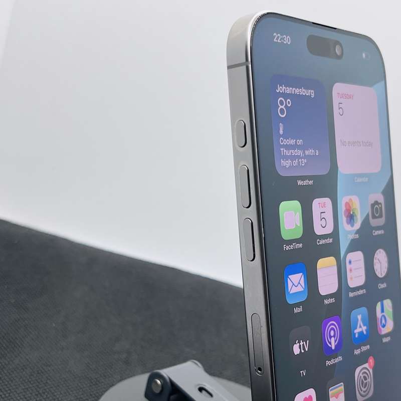 Apple iPhone 16 Pro Max 256GB Desert Titanium (12 Month Warranty) - Chipped Camera