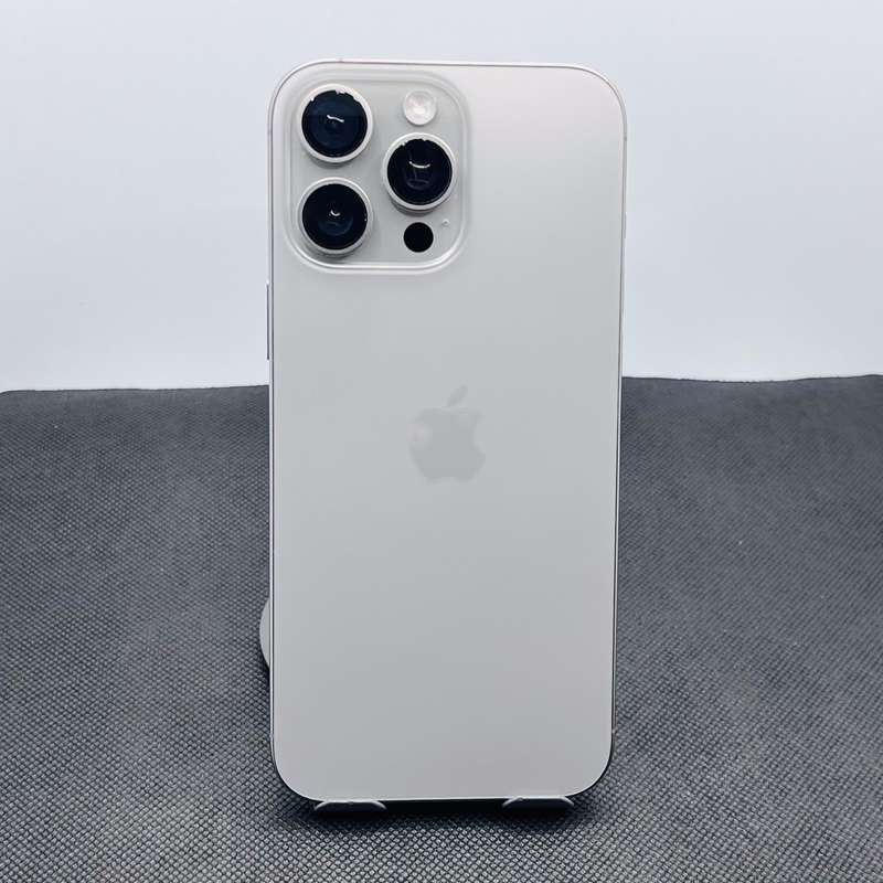 Apple iPhone 16 Pro Max 256GB Desert Titanium (12 Month Warranty) - Chipped Camera