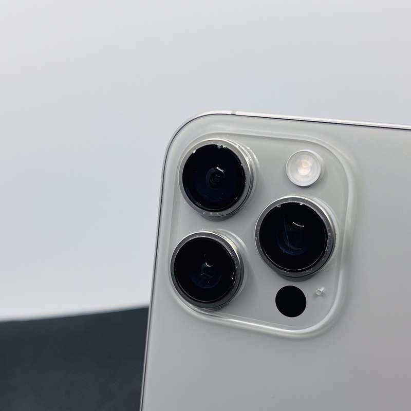 Apple iPhone 16 Pro Max 256GB Desert Titanium (12 Month Warranty) - Chipped Camera