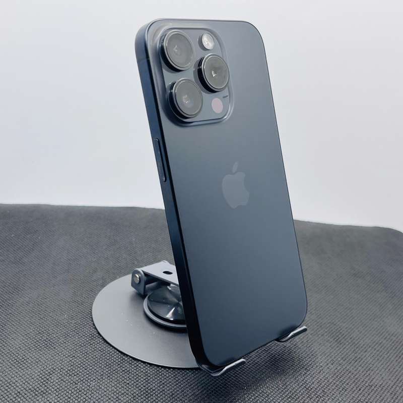 Apple iPhone 15 Pro 256GB Black Titanium (12 Month Warranty) + Screen Protector Bundle Value: R200