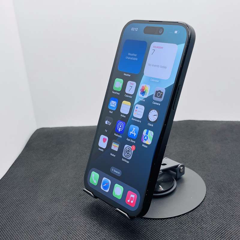 Apple iPhone 15 128GB Black (12 Month Warranty) + Screen Protector Bundle Value: R200