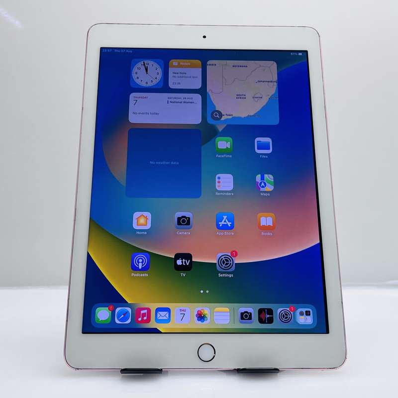 Apple iPad Pro 9.7 1st Gen 32GB (Wifi Only) Rose Gold  No Touch ID