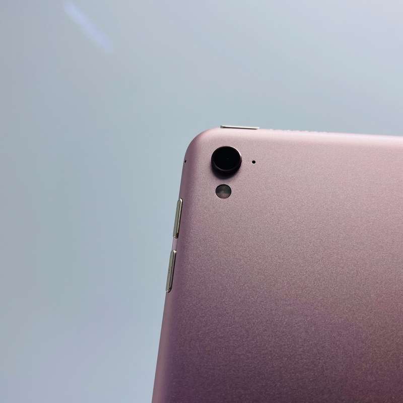 Apple iPad Pro 9.7 1st Gen 32GB (Wifi Only) Rose Gold  No Touch ID