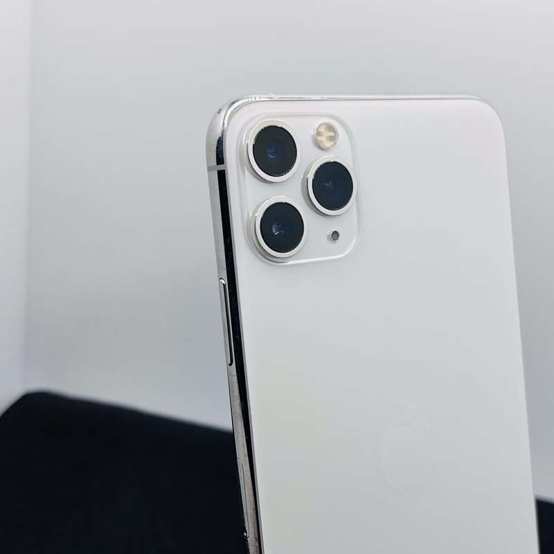 Apple iPhone 11 Pro Max 256GB Silver (6 Month Warranty) + Cover And Screen Protector Bundle Value...
