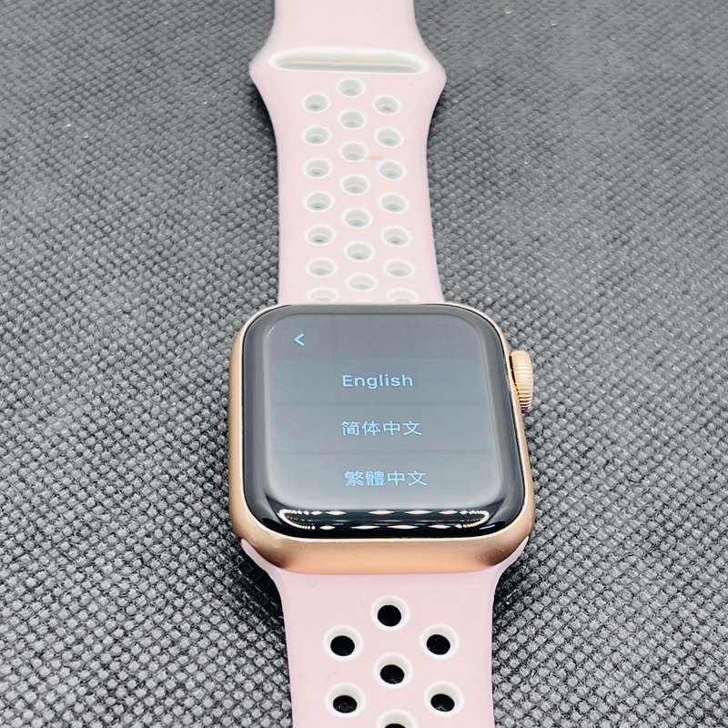 Apple Watch Series 5 40mm GPS Only Rose Gold (3 Month Warranty)  With Pink Straps
