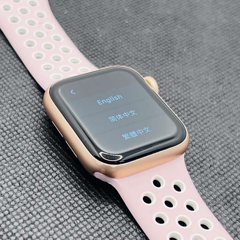 Apple Watch Series 5 40mm GPS Only Rose Gold (3 Month Warranty)  With Pink Straps