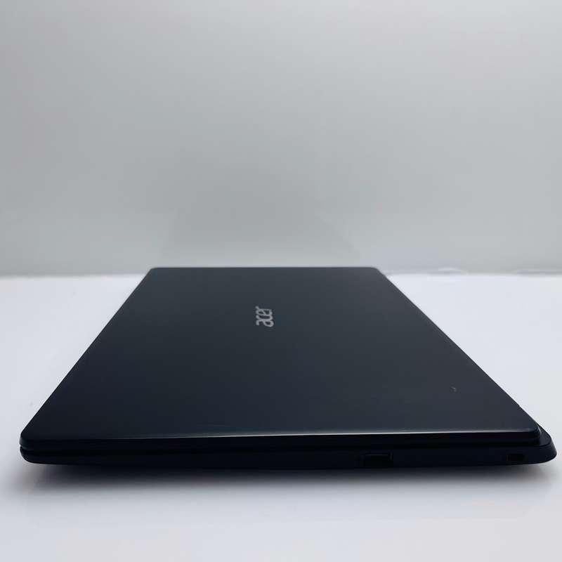AcerAspire 3 N19C1 8th Gen "Core i5" 1.60GHz 8GB RAM and 1TB HDD + 500GB SSD Black - Hinge Damage
