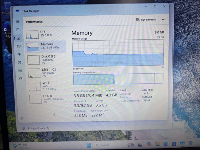AcerAspire 3 N19C1 8th Gen "Core i5" 1.60GHz 8GB RAM and 1TB HDD + 500GB SSD Black - Hinge Damage