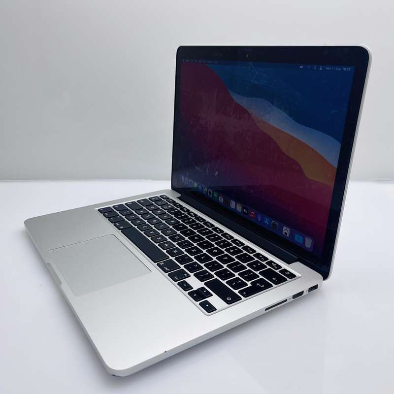 MacBook Pro 13-Inch Core i5 2.40 GHz 8GB RAM 256GB SSD (Late 2013) Silver