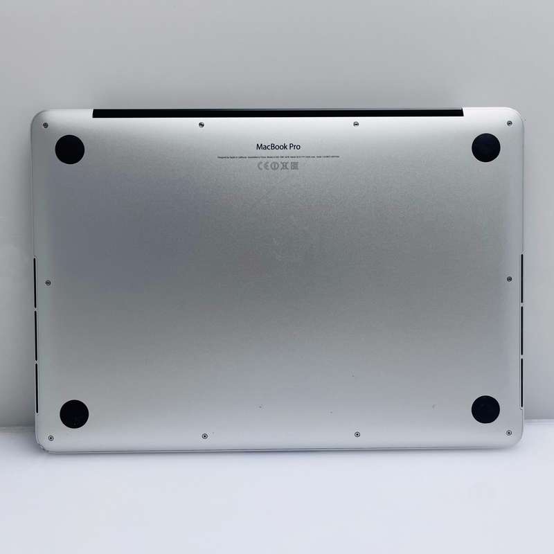 MacBook Pro 13-Inch Core i5 2.40 GHz 8GB RAM 256GB SSD (Late 2013) Silver