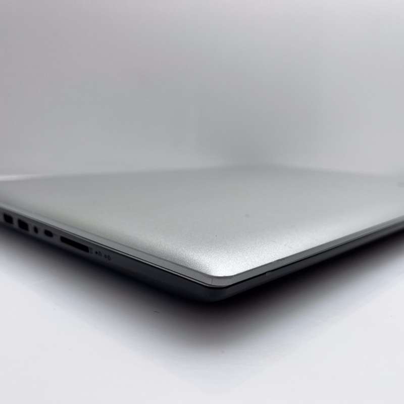Lenovo IdeaPad 330 "Core i5" 8GB RAM 512GB SSD Silver - Faulty Battery