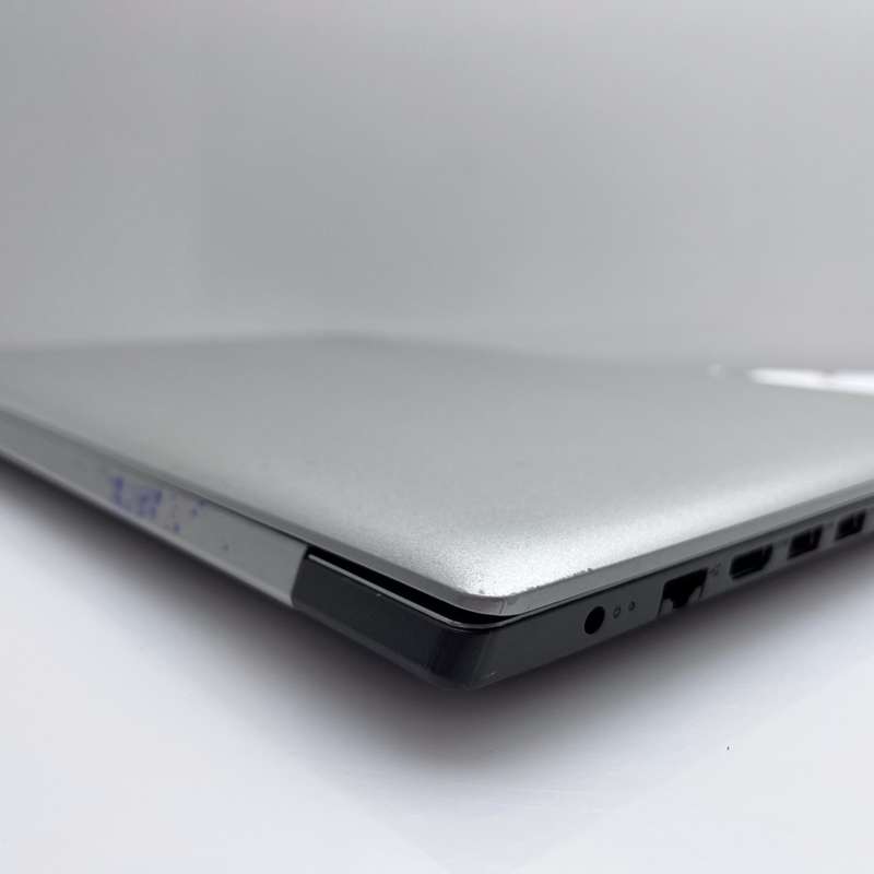 Lenovo IdeaPad 330 "Core i5" 8GB RAM 512GB SSD Silver - Faulty Battery