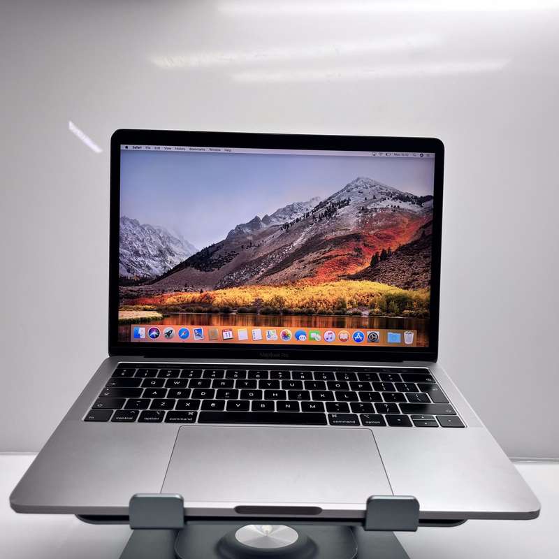 Apple MacBook Pro "Core i5" 13-Inch 8GB RAM 500GB SSD (Touch-bar 2018) Space Grey - Minor Crack