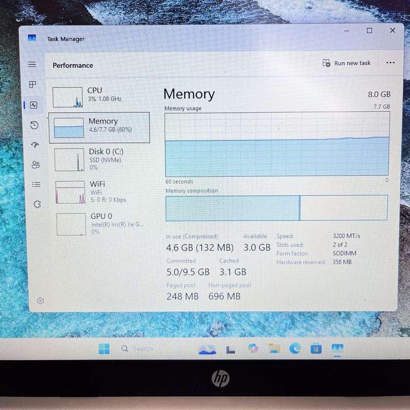 HP-15s-fq4000ni "Core i7" 8GB RAM 256GB SSD - Silver (3 Month Warranty) - Cracked Hinge