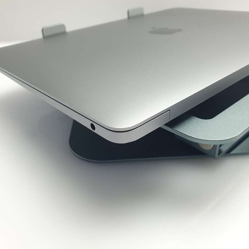 Apple MacBook Air 13-Inch "M1" 8CPU/7GPU (2020) 8GB RAM 256GB SSD Space Grey (12 Month Warranty)