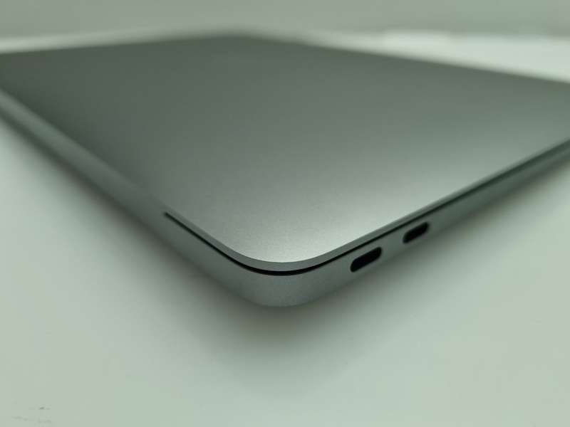 MacBook Air M1 13-Inch 8GPU/7CPU (2020) 8GB RAM 256GB SSD Space Gray (12 Month Warranty) - ...