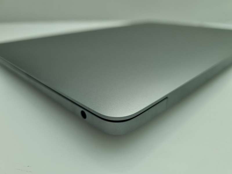 MacBook Air M1 13-Inch 8GPU/7CPU (2020) 8GB RAM 256GB SSD Space Gray (12 Month Warranty) - ...