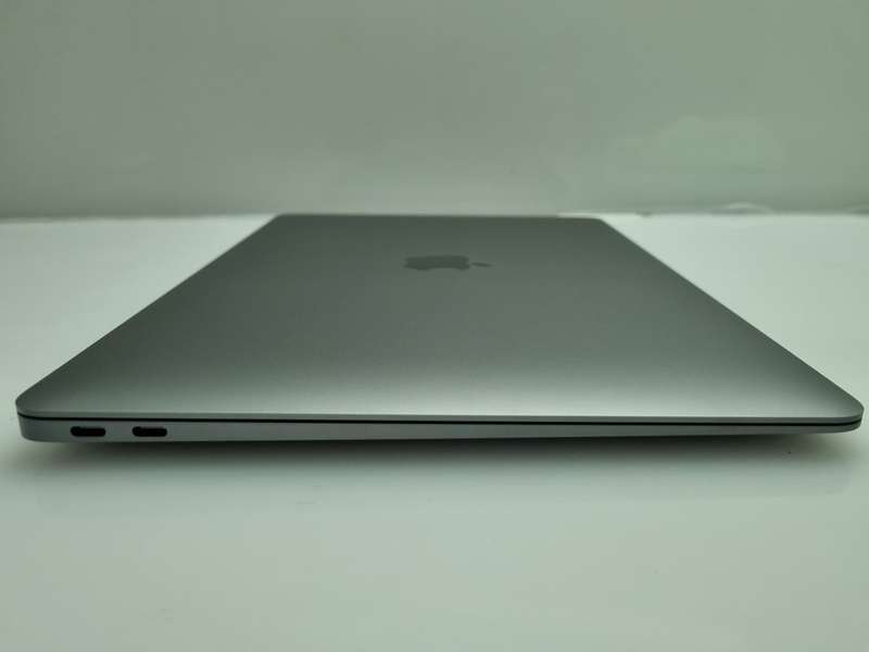 MacBook Air M1 13-Inch 8GPU/7CPU (2020) 8GB RAM 256GB SSD Space Gray (12 Month Warranty) - ...