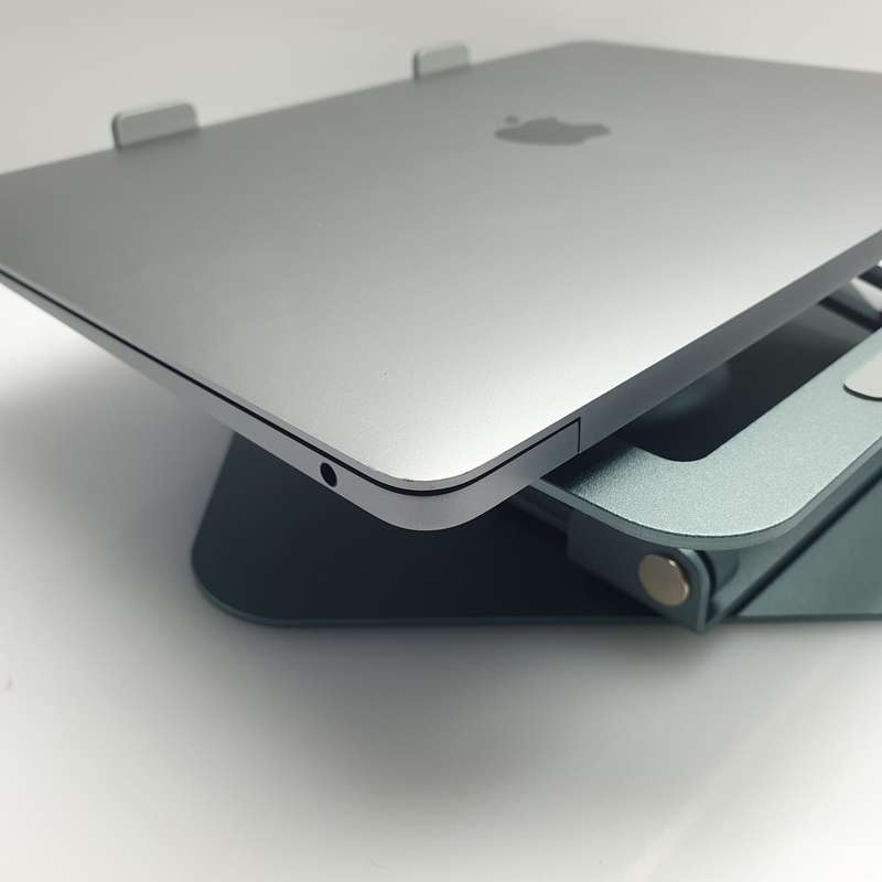 Apple MacBook Air 13-inch M1 8 CPU/7 GPU (2020) 8GB RAM 256GB SSD Space Gray (12 Month Warr...