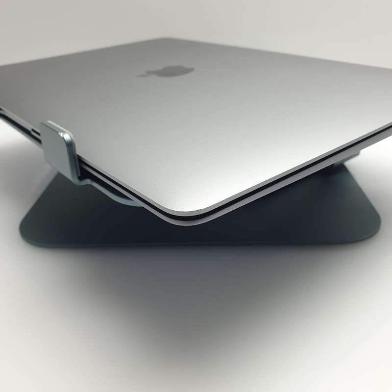 Apple MacBook Air 13-inch M1 8 CPU/7 GPU (2020) 8GB RAM 256GB SSD Space Gray (12 Month Warr...