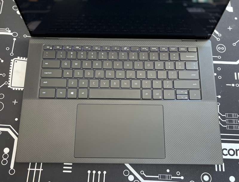 Dell XPS 9500 15.6-inch | 2.5GHz 6-Core i7-10750H | 32GB RAM | 1TB SSD | NVIDIA GeForce GTX 165...