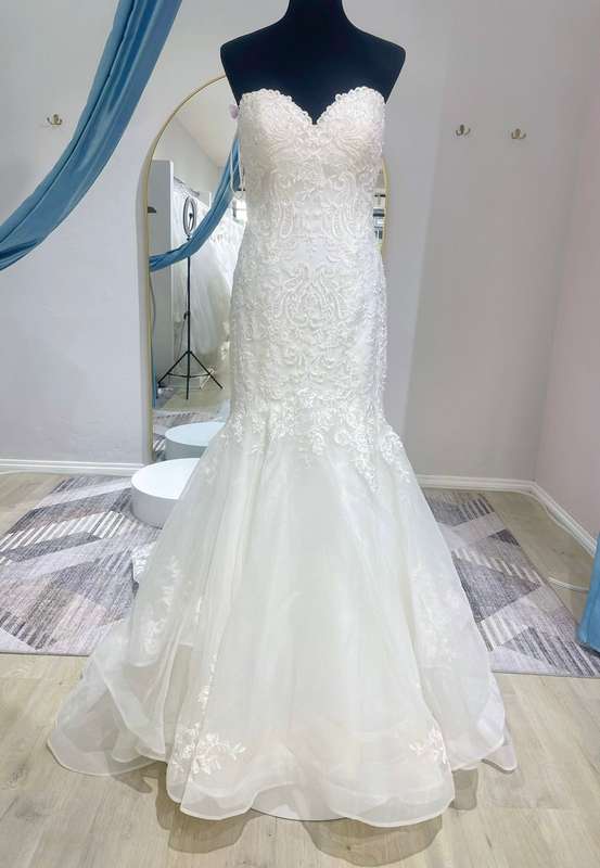 Bonnie, boob-tube lace mermaid wedding dress.