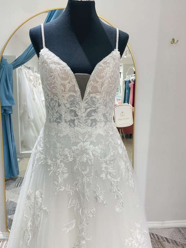 (Rental) Lilly , tulle empire wedding dress.