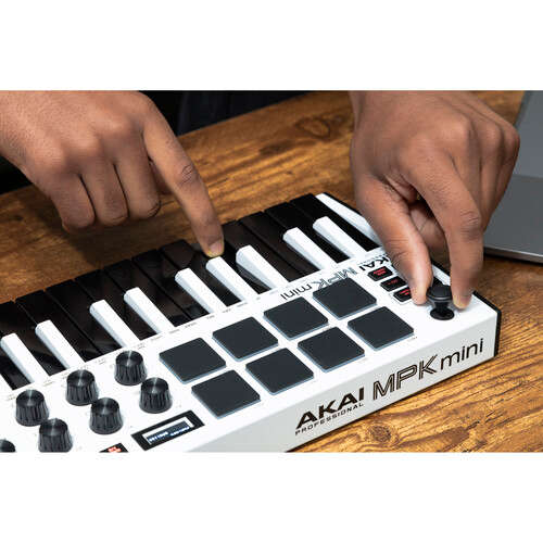 Akai MPK Mini MK3 'White'
