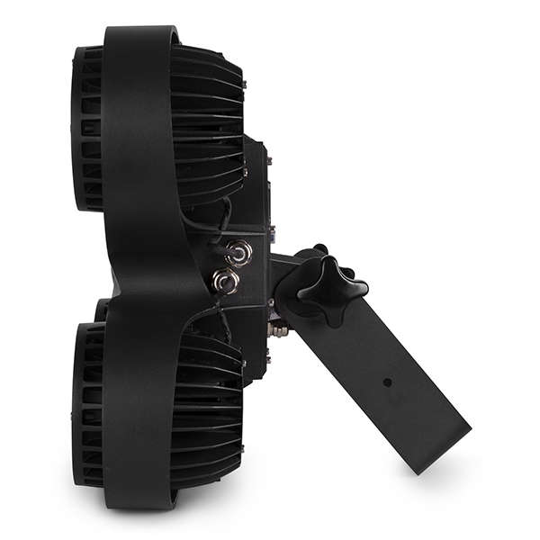 BEAMZPRO SB400IP LED STAGE BLINDER IP65 4x 100W WW