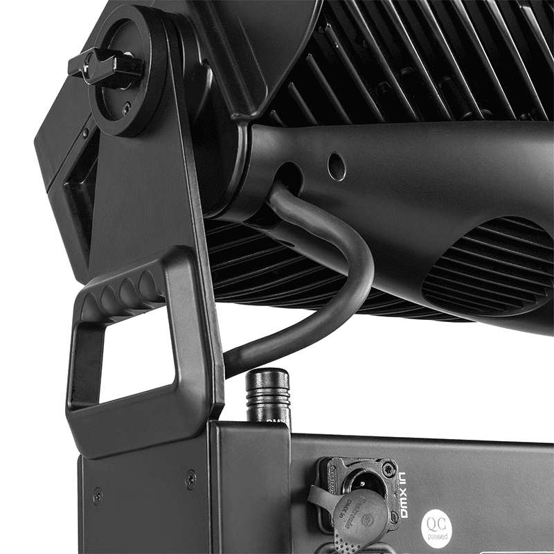 BEAMZPRO STARCOLOR540Z LED FLOOD LIGHT WASH ZOOM IP65 36x 15W RGBW