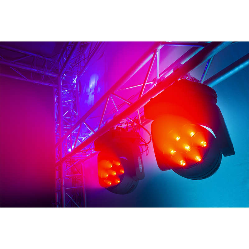 BEAMZPRO MHL740 LED MOVING HEAD ZOOM 7x 40W RGBW