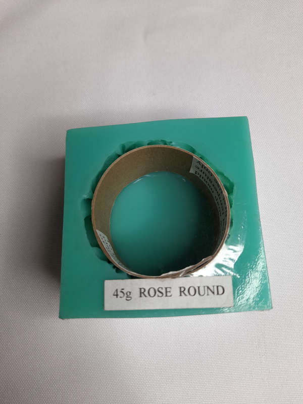 4 Cavity Round Rose Mould