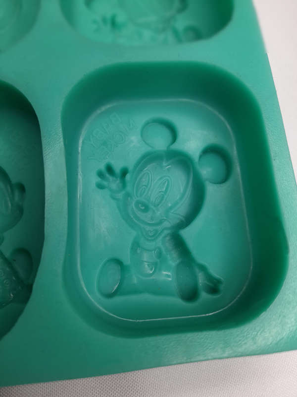 4 in 1 Baby Mickey & Minnie Silicone Mould - 87g