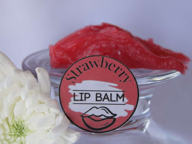 Strawberry Lip Balm Base (Red) - 500ml