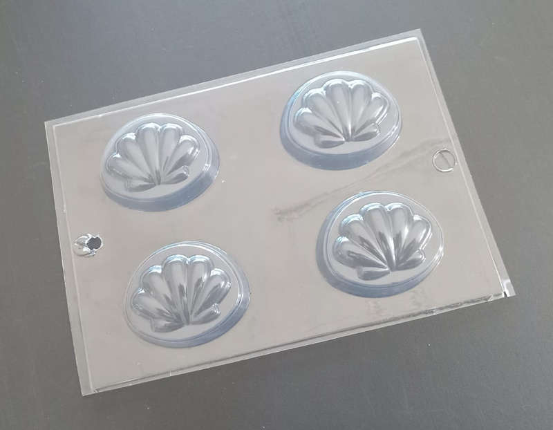 SB211 - Oval Shell Mould - 50g - PVC