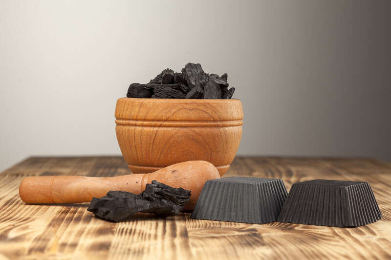 Activated Charcoal Grit - 1kg (SC)