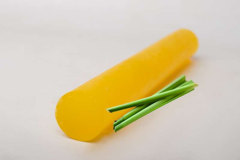 Glycerine Melt and Pour Soap - Lemongrass and Oats - 1kg