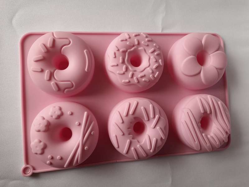 6 Cavity Donut Silicone Mould - Decorated