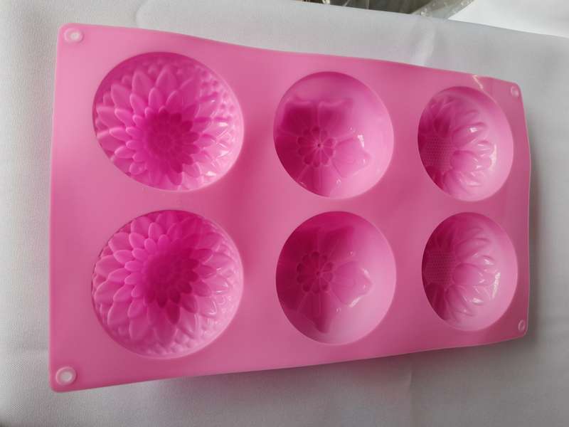 6 Cavity Flower Design Silicone Mould