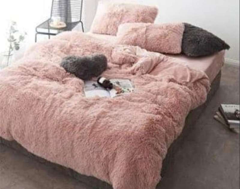 Fluffy Winter Comforter Set