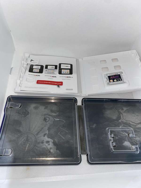 The Legend of Zelda Majoras Mask 3D (Special Edition) - Nintendo 3DS